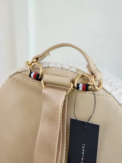 Bolso Tommy Hilfiger para dama 69J9620-9700LC COLOR BLANCO