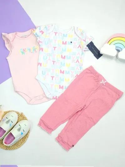 Conjunto Tommy Hilfiger de 3 piezas para niña
