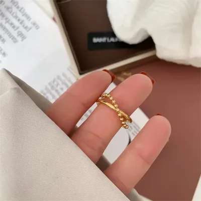 Anillo de Acero de Titanio con baño de Oro 18K