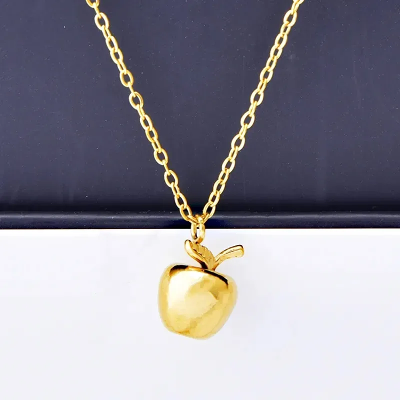 Collar de acero inoxidable con baño de Oro 18k