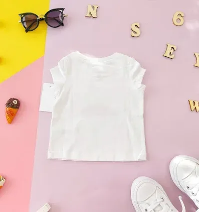Blusa OshKosh para niña color blanco con diseño de helado