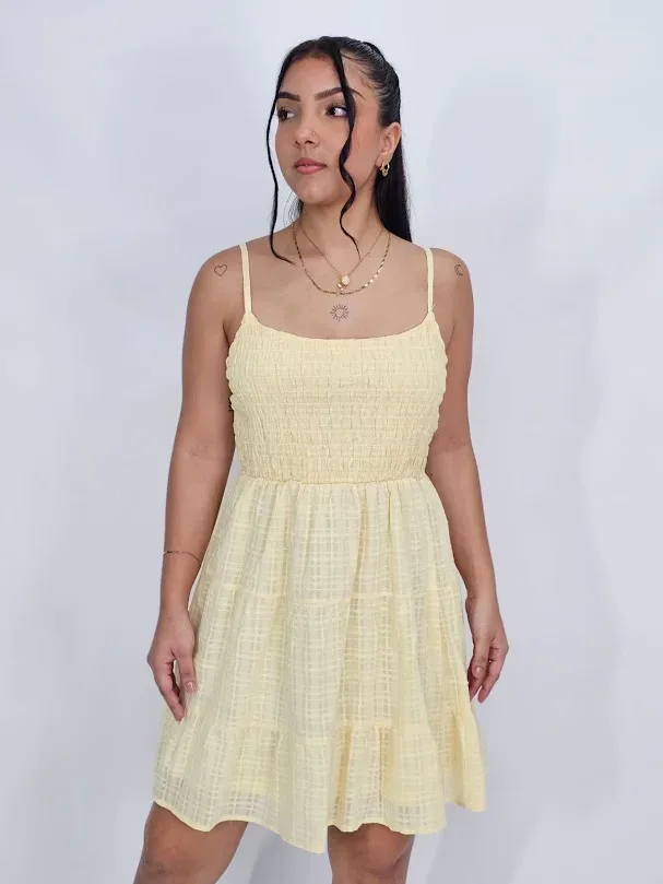 Vestido color amarillo para dama