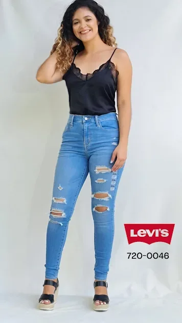 Jeans para dama Levis 720-0046 high rise super skinny color celeste