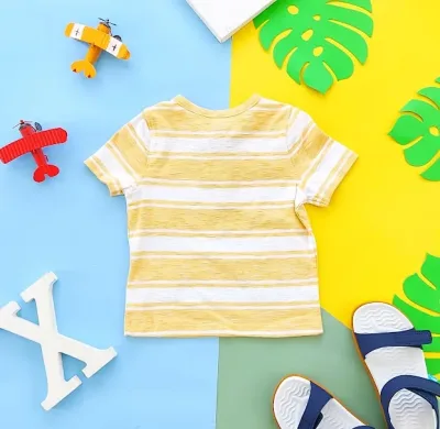 Camiseta para niño Old Navy a rayas color amarillo