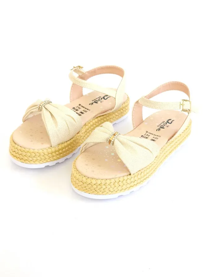 Sandalias Colombianas para niña color dorado 1613