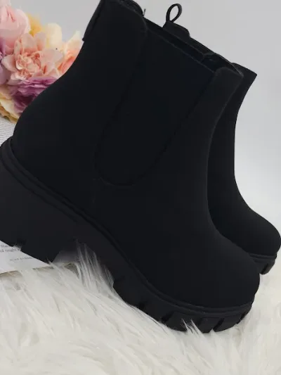 Botines Coral Negros Monet Black Pu