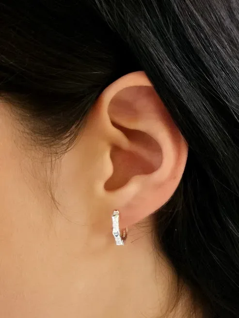 Aretes plata 925 para dama con diseño de corazones