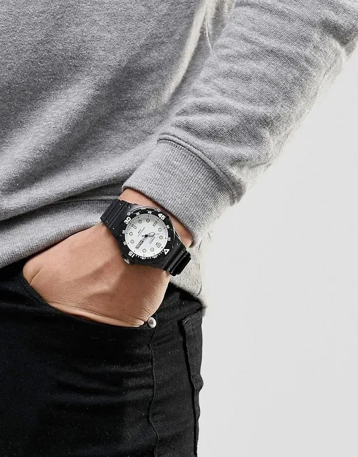 Reloj CASIO para caballero MRW-200H-7BVDF