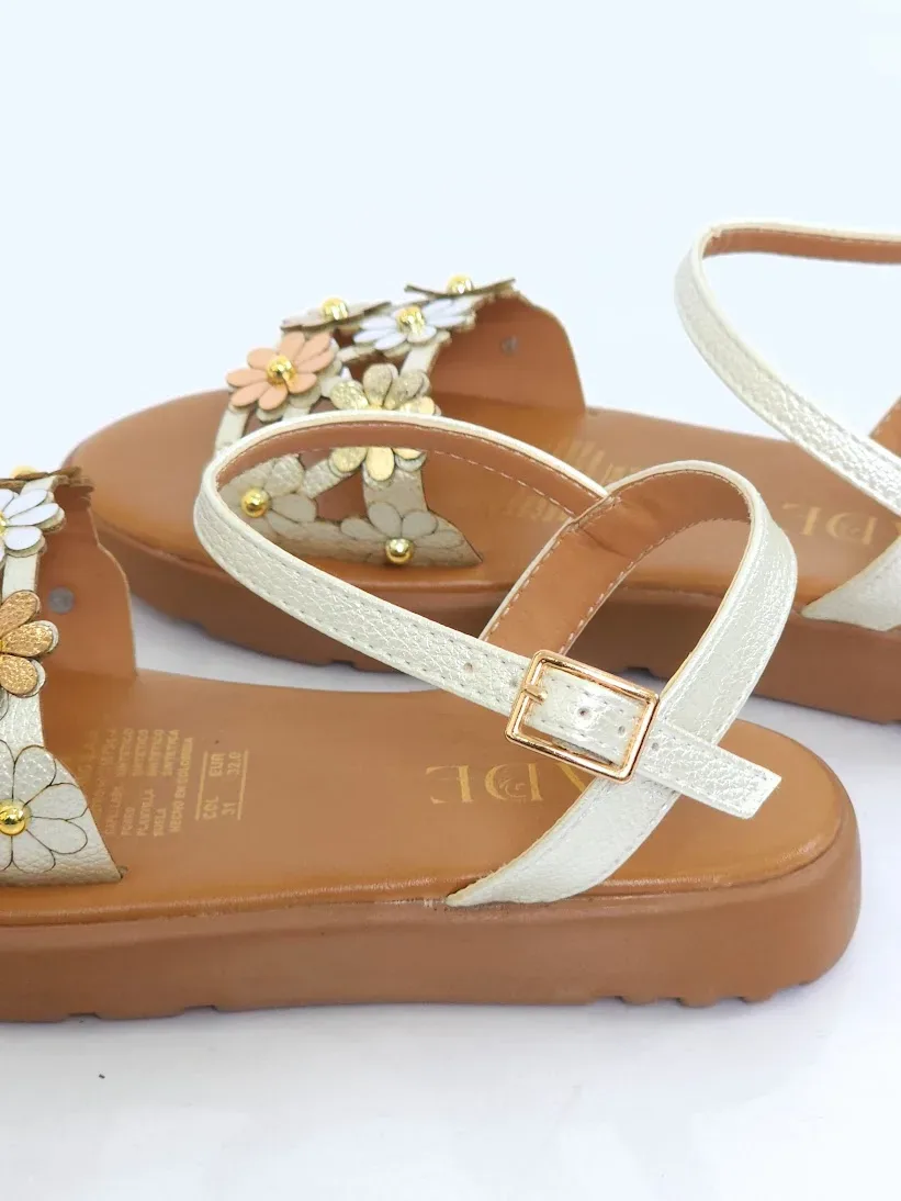 Sandalias para niña Floreadas Nacar C11