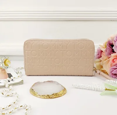 Cartera Tommy Hilfiger para dama rosa