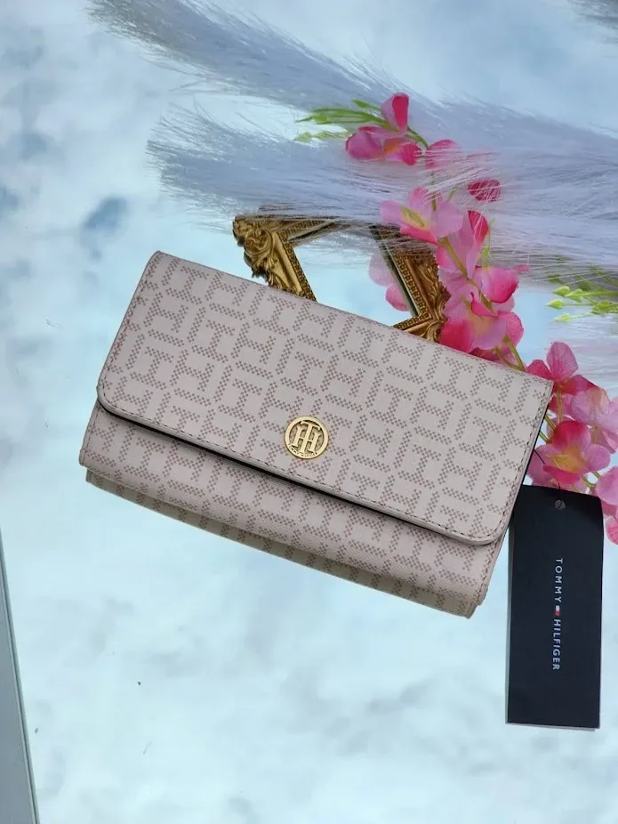 Cartera Tommy Hilfiger color rosa