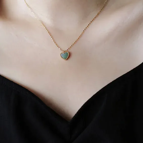 Collar de acero inoxidable para dama color dorado
