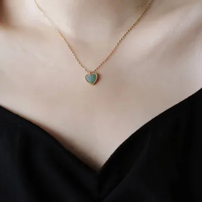 Collar de acero inoxidable para dama color dorado