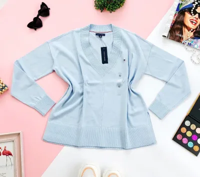 Sueter Tommy Hilfiger para Dama color celeste
