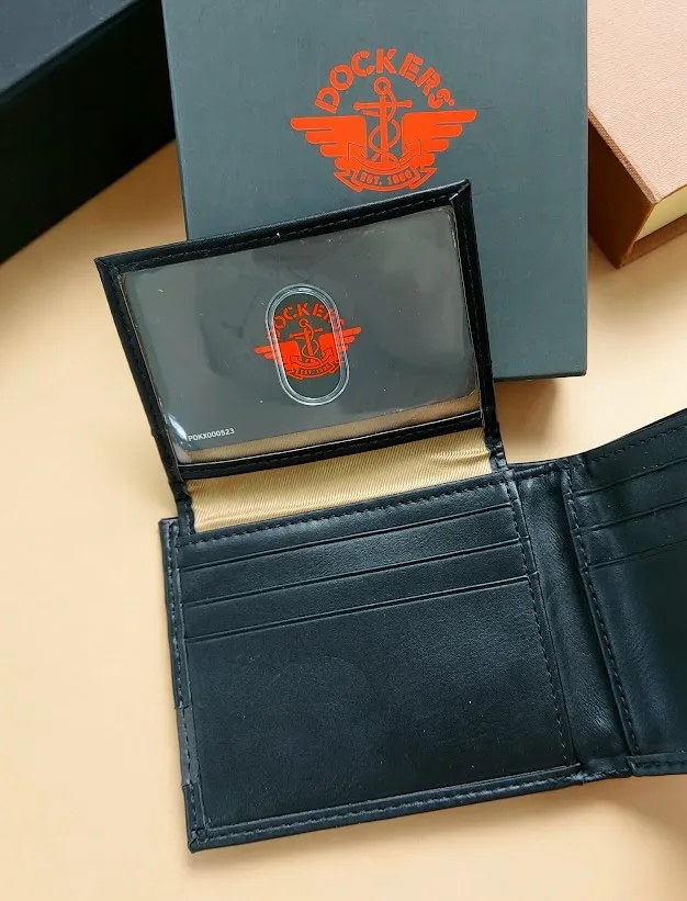 Billetera Dockers para caballero