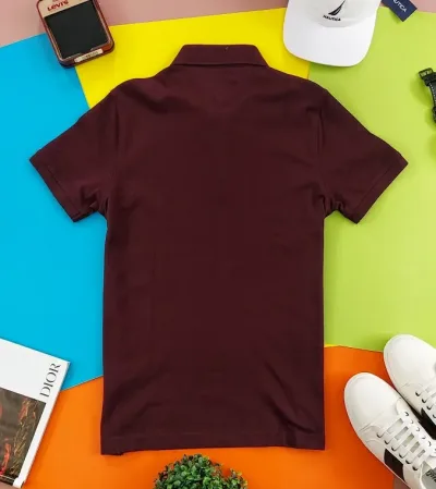 Camiseta Tommy Hilfiger Slim Fit para caballero color vino