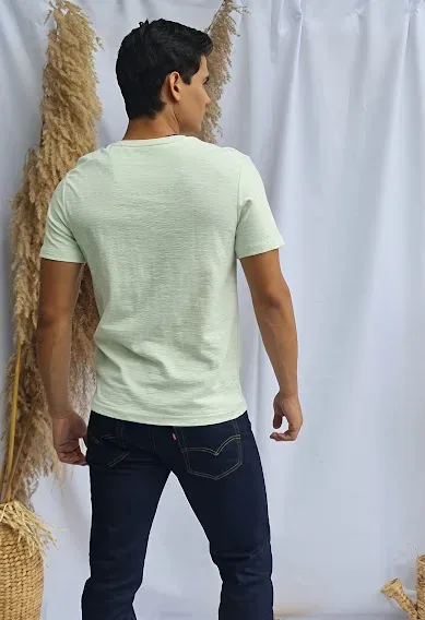 Camiseta Guess para caballero color verde