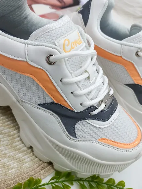 Tenis Coral para dama color Saga White