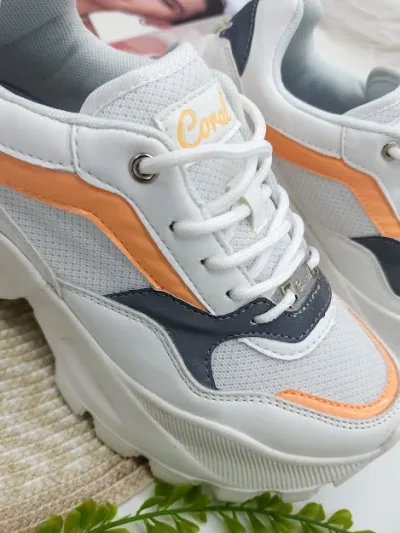 Tenis Coral para dama color Saga White