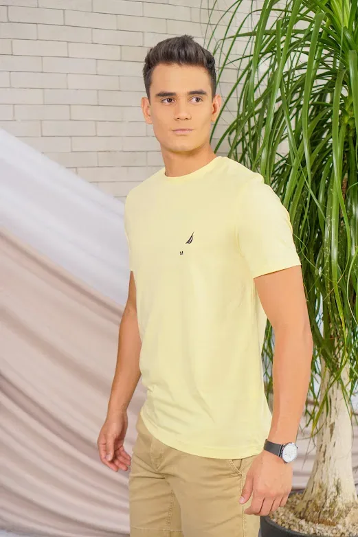 Camiseta Náutica para caballero color amarillo