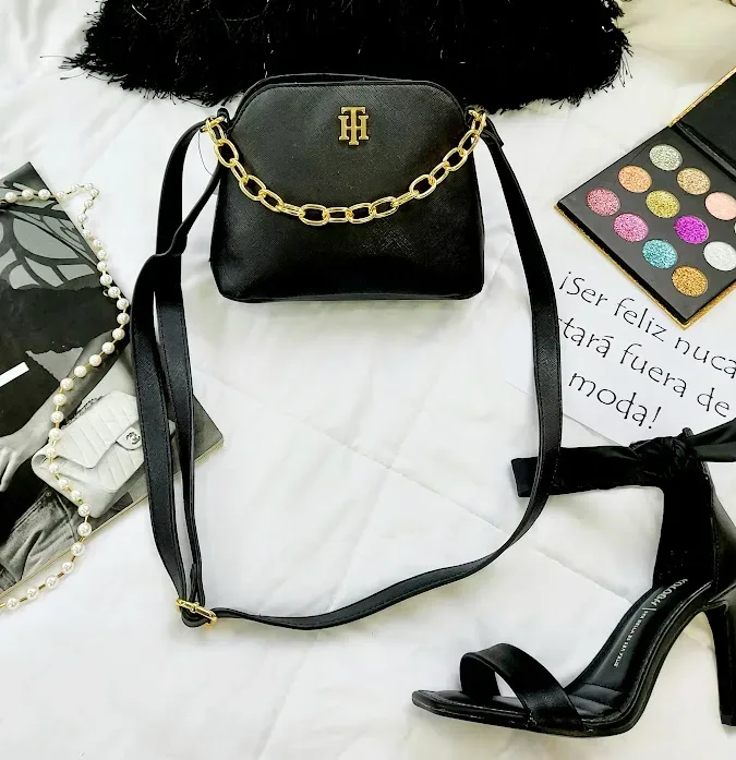 Bolso Tommy Hilfiger para dama color negro