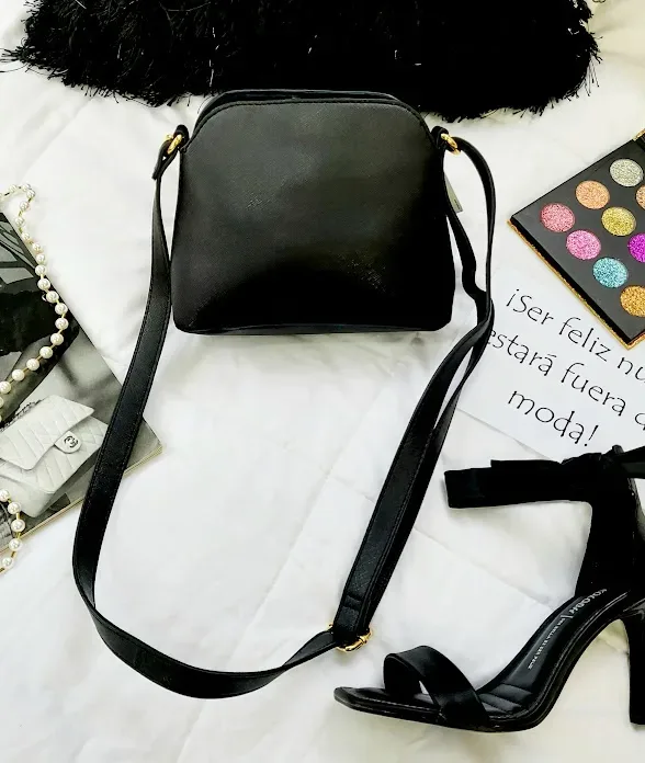 Bolso Tommy Hilfiger para dama color negro