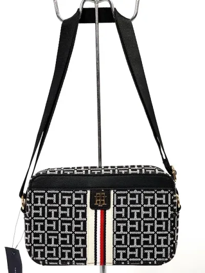 Bolso Tommy Hilfiger para dama color negro