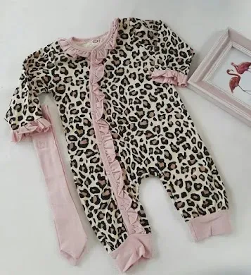 Pijama para niña color café y rosa