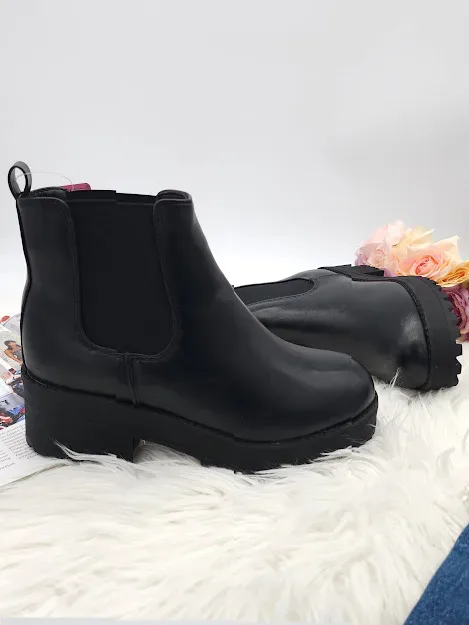 Botines Coral  Dama color negro estilo Grunchy 4