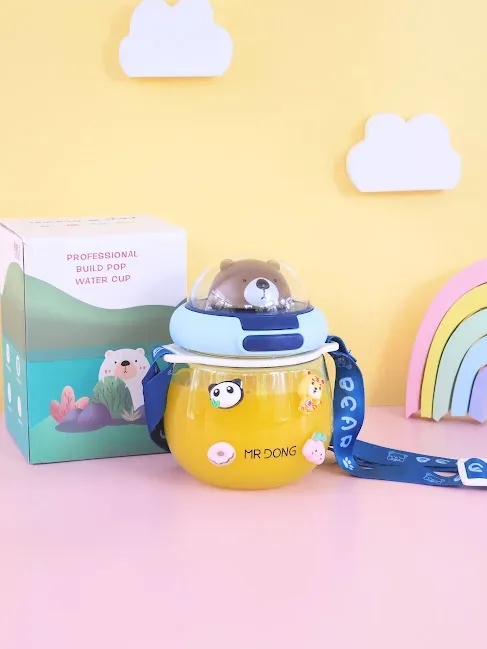 Botella de plástico diseño de oso multicolor con botones diseños varios al azar