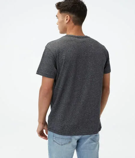 Camiseta  Aereopostal para caballero color gris oscuro