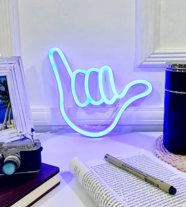 LED decorativa alámbrica USB y bateríadiseño de mano
