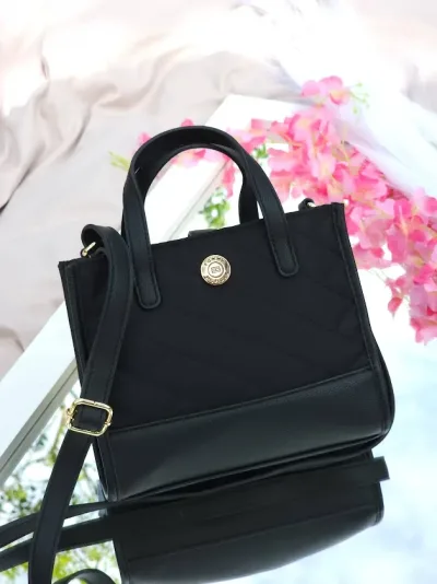 Bolso Tommy Hilfiger para dama color negro