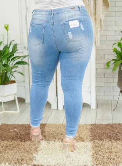 Jeans para dama Bacci #8120 color celeste