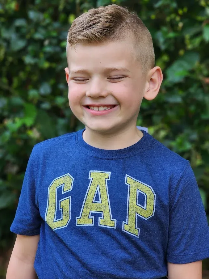 Camiseta GAP para muchacho
