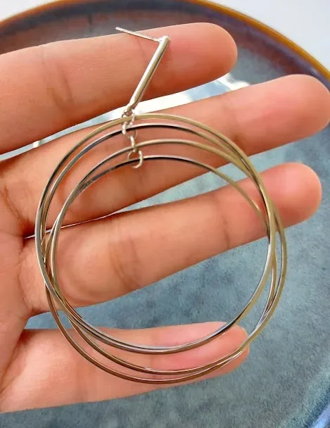 Par de aretes de fantasía para dama