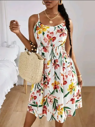 Vestido para dama color blanco con diseño tropical