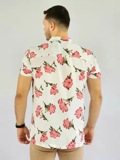 Camisa Touch and Go color blanco con diseño floral