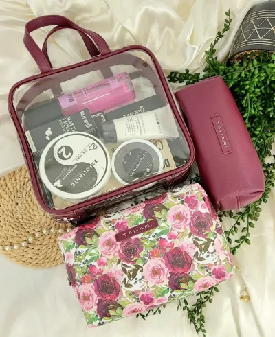 Cosmetiqueras o /y estuches de viaje,  3 unidades