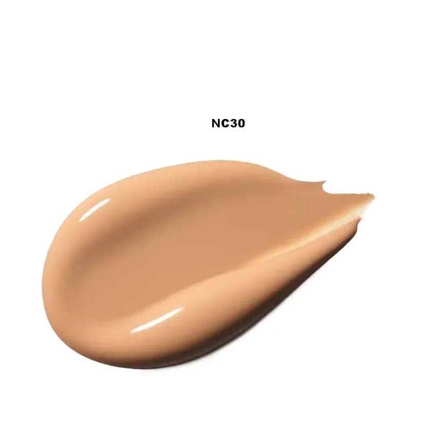 Base de maquillaje MAC para dama tono NC30