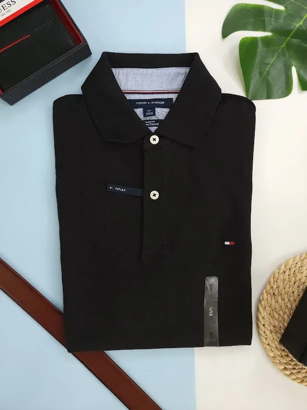 Camiseta Tommy Hilfiger Slim Fit para caballero color negro