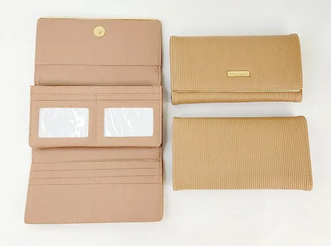 Cartera para dama color nude