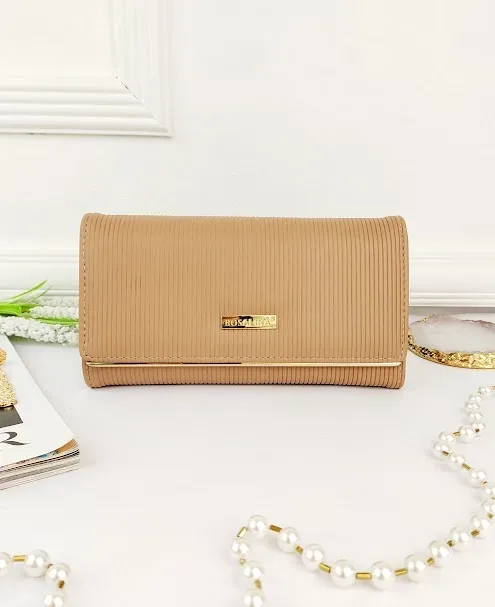 Cartera para dama color nude