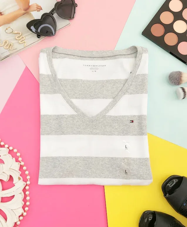 Camiseta Tommy Hilfiger para dama rayas color blanco y gris