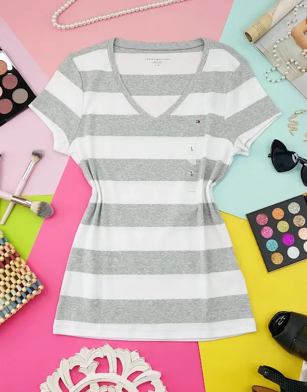Camiseta Tommy Hilfiger para dama rayas color blanco y gris