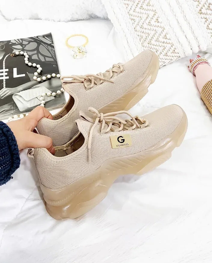 Tenis para dama color beige