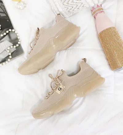Tenis para dama color beige