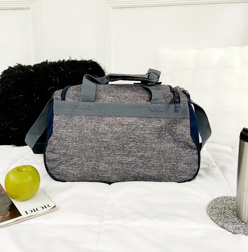 Bolso Adidas para caballero color gris y azul