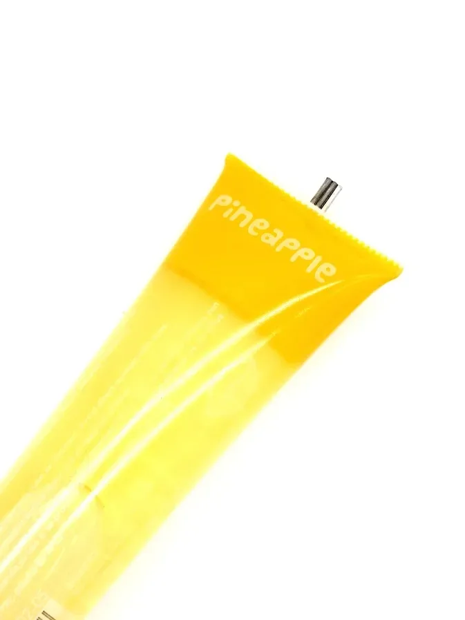 Brillo de labios color amarillo