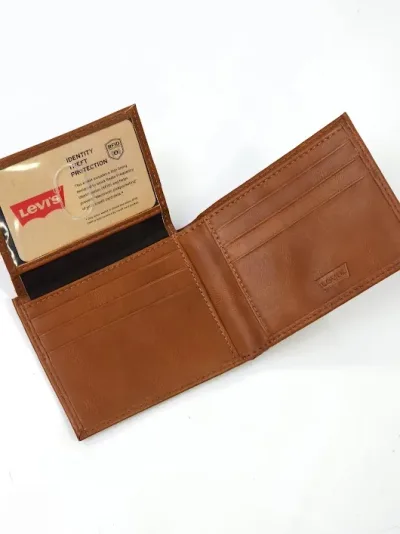 Billetera Levi´s para caballero color camel